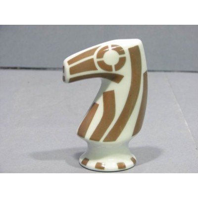 Ajedrez caballo marrón