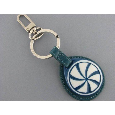 Llavero trisquel verde acero piel