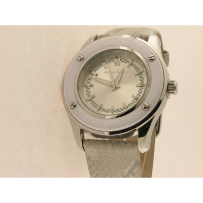 Armand basi agujas piel